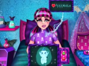 Ella Gives Birth - A Free Girl Game on GirlsGoGames.com