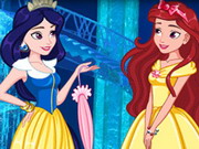 Online igrica Frozen Costume Party