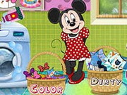 Minnie Mouse Washing Clothes