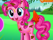 Online game Pinkie Pie Messy Cleaning