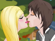 Online igrica Summer Camp Kissing